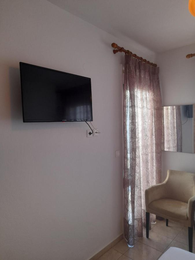 Athina'S House By The Sea Apartment Nea Peramos  Ngoại thất bức ảnh