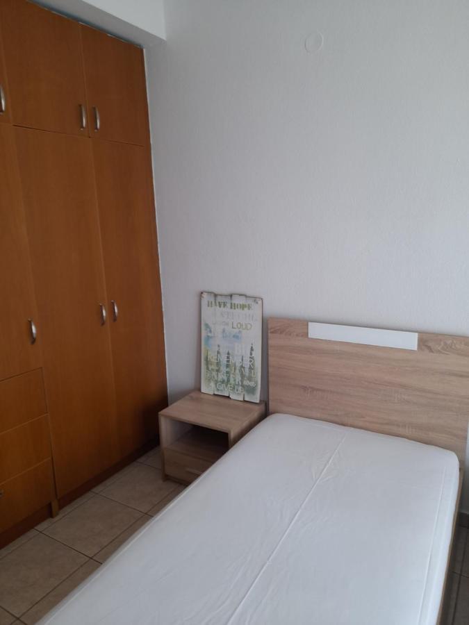 Athina'S House By The Sea Apartment Nea Peramos  Ngoại thất bức ảnh